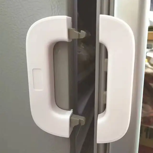 Bloqueo para refrigerador instalado en puerta